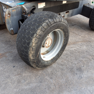 USED 2015 Genie Z-62/40