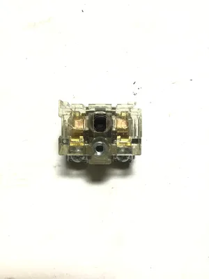 Cutler-Hammer HT8B Contact Block (Lot of 15)