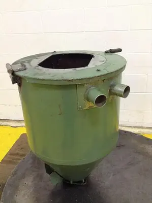 USED METAL FABRICATOR HOPPER572