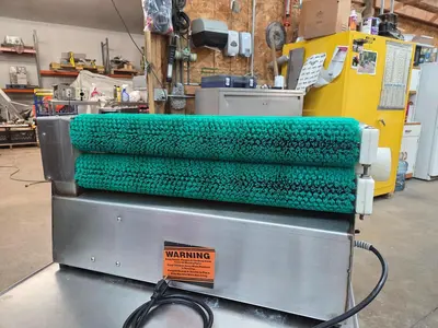 USED A.Z.S. BRUSHER EQUIP. LLC. SWEET CORN DESILKER SCD4 (4-BRUSH)