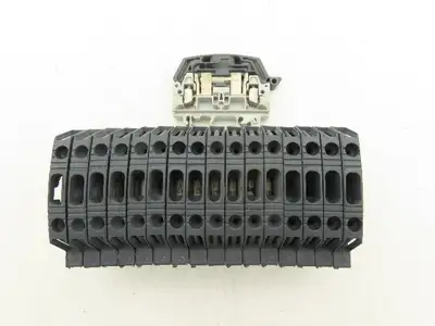 Legrand 390 86 Viking 3 Separable Fuse Block 6.3A 10AWG Lot of 45