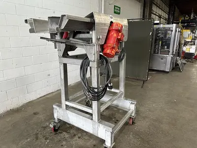 ROMA Vibratory Conveyor