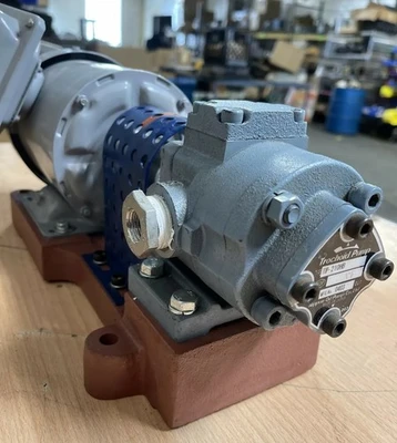 USED NOP/Trochoid Pump TOP-210HB VF