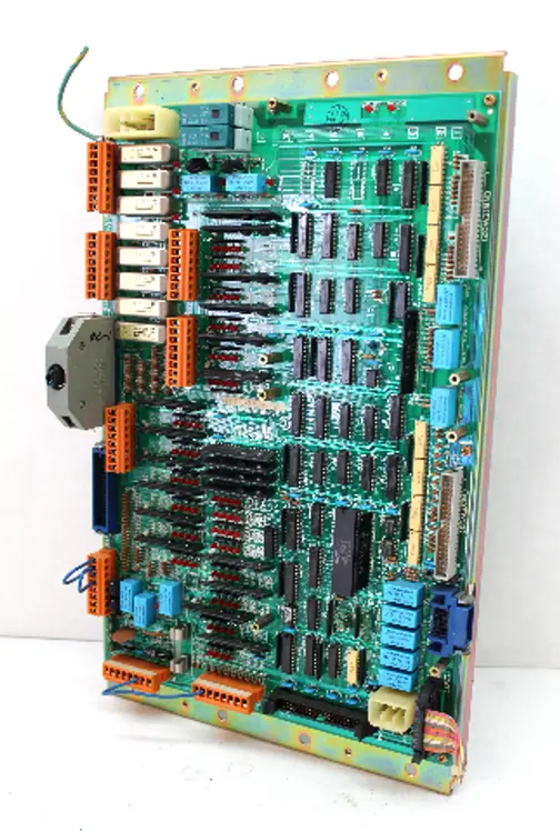 Used YASKAWA JANCD-10O3E Programmable Logic Controllers | Industrial Parts R Us Inc. #359181