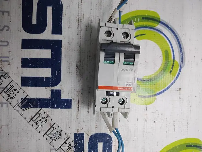 Used MERLIN GERIN D3A MULTI9 C60 Circuit Breakers | SMT Resource #484966