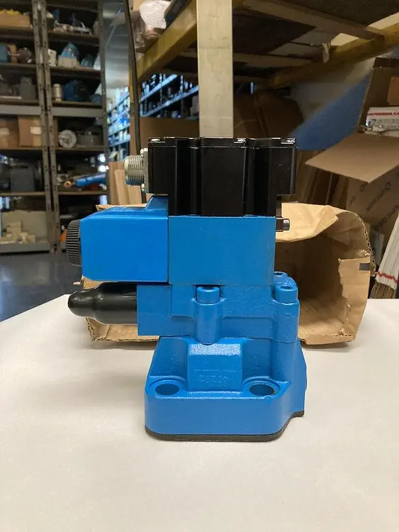 New | in-Stock EATON VICKERS KBCG-3-L250D-Z-M1-3-A-PE7-H1-10-P15-T12 Pump & Valve Parts | Surplus Asset Holdings #1218614
