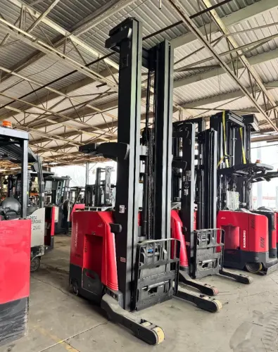 Used 2016 RAYMOND 752-R45TT Reach Trucks Pennsylvania US | National Lift Equipment #1382222