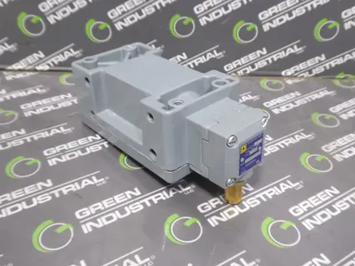 Square D 9007CR53B2 Rotary Limit Switch New NIB
