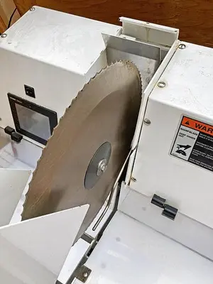 USED 2014 OLIVER 2005