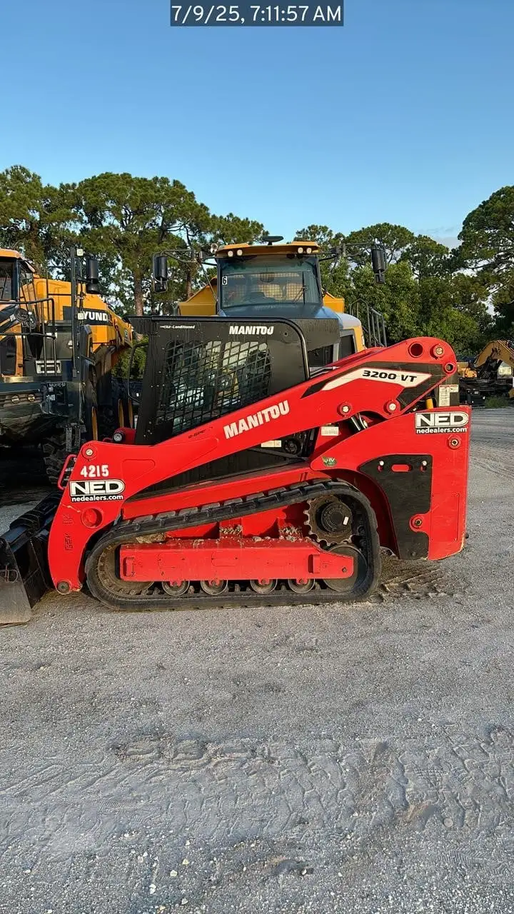 Used 2023 MANITOU 3200VT Compact Track Loaders Florida US | National Equipment Dealers #1422652