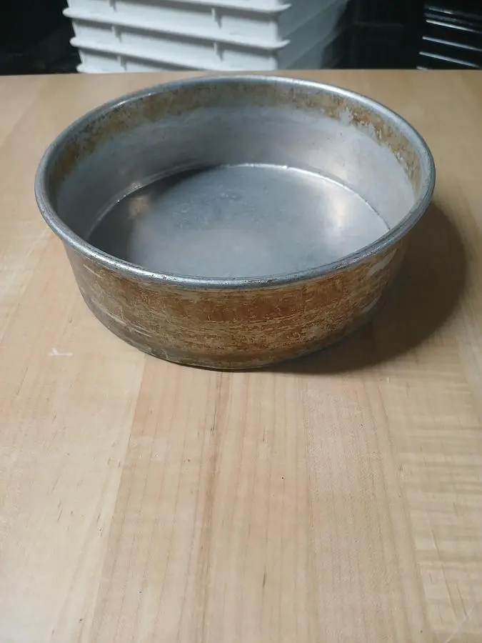Round Baking Tin