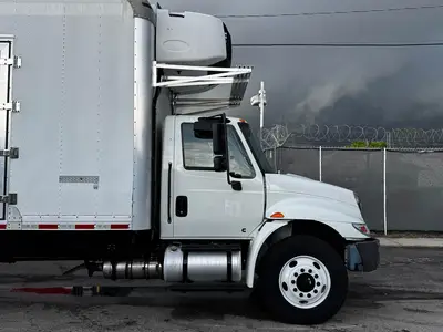 Used 2019 INTERNATIONAL 4300 Reefer Trucks Florida US | Truck and Van Outlet #1509137