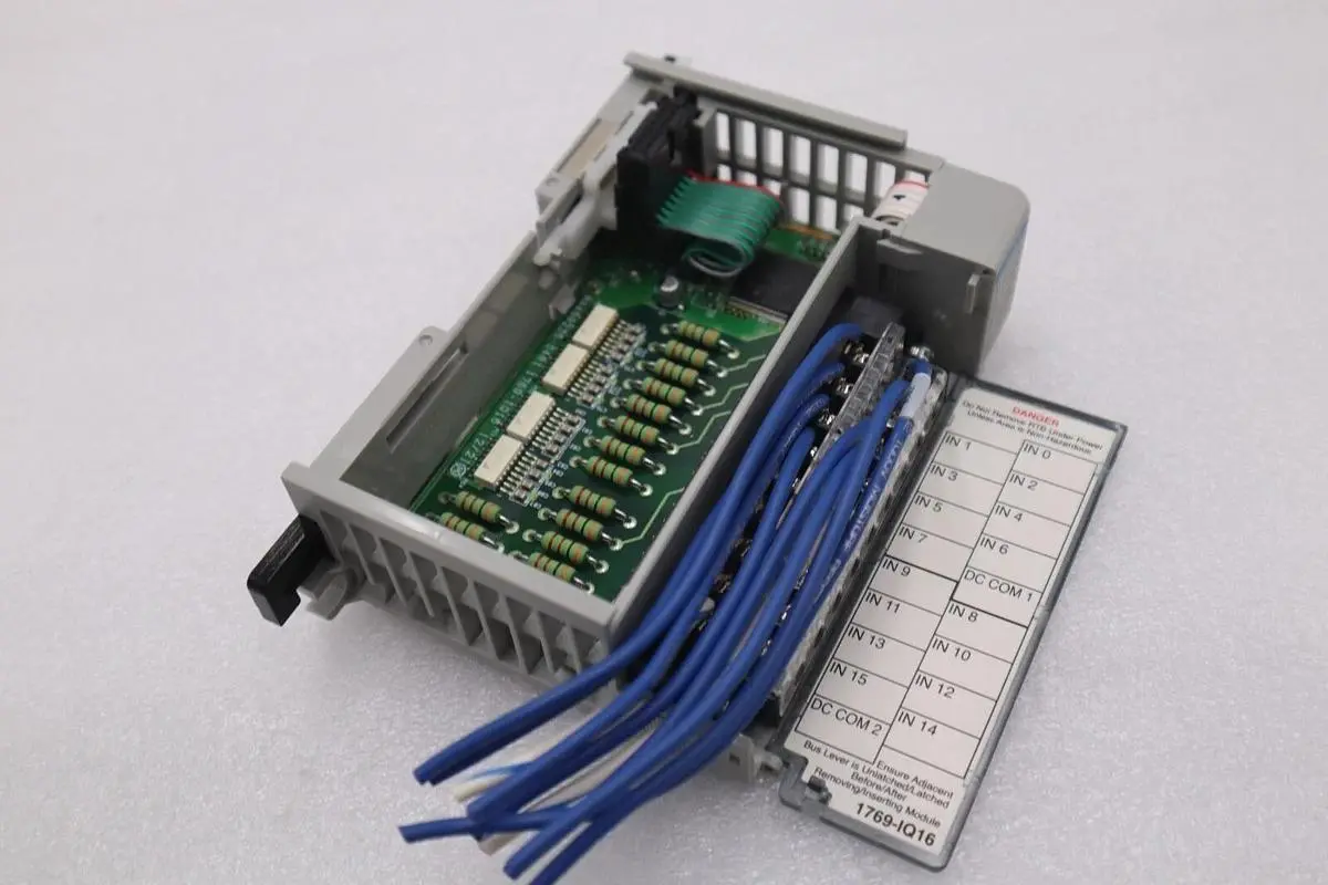 ALLEN-BRADLEY 1769-IQ16 SERIES A  INPUT MODULE STOCK #K-1567C