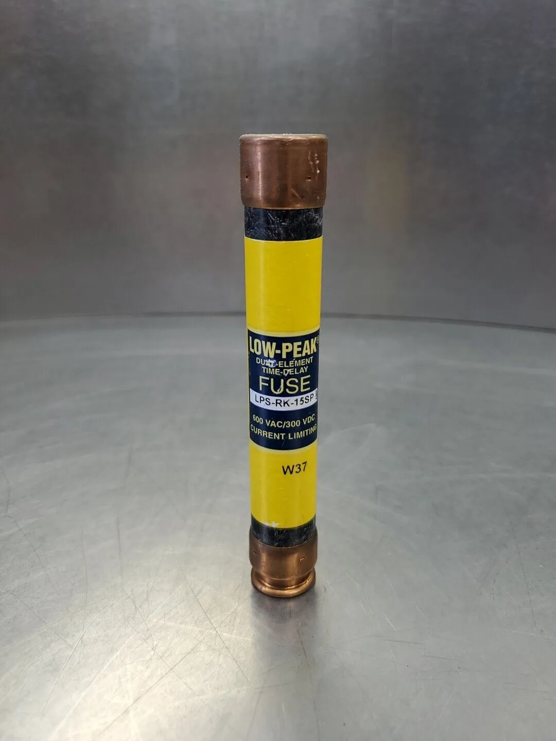 Bussmann LPS-RK-15SP 15AMP 600VAC/300VDC Time-Delay Fuse. 4D-34