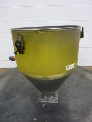 USED METAL FABRICATOR HOPPER114