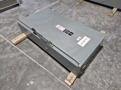USED SQUARE D CH365R