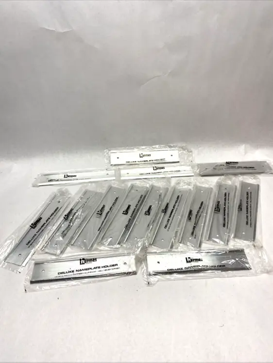 New | in-Stock Hermes Hermes Deluxe Wall Name Plate Holder Office Equipment Michigan US | Maverick Industrial Sales #1462852