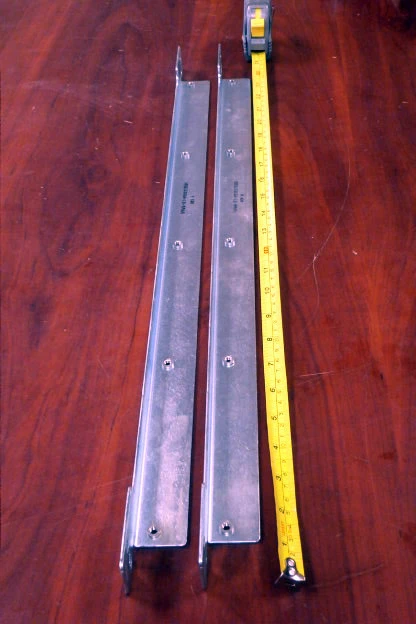NEW Server Rails 1VPW8-07-P50527E001 Rev A