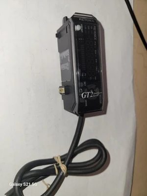 USED KEYENCE GT2-72P