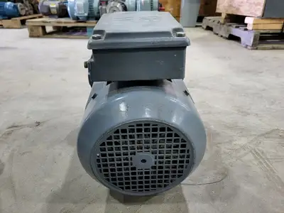 USED SEW-EURODRIVE IEC DFT100LS4