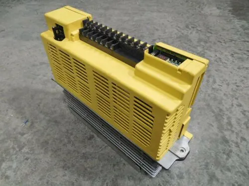 Fanuc A06B-6066-H006 AC Servo Amplifier Unit Series C w/o Door Used