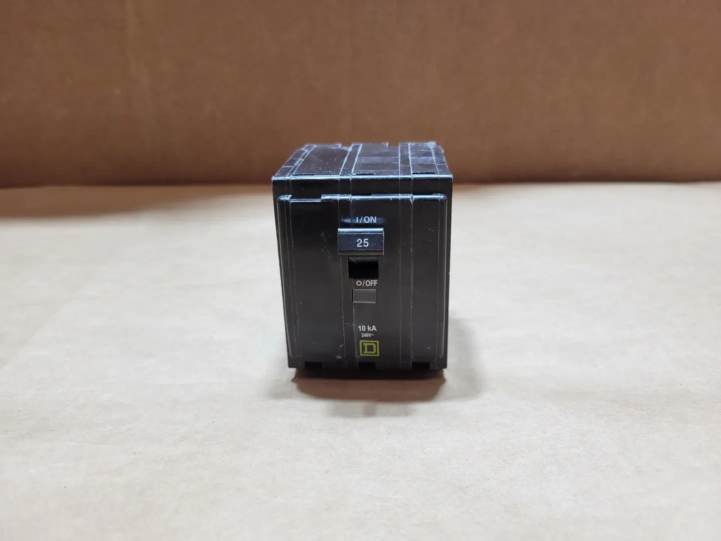 USED SQUARE D QO325