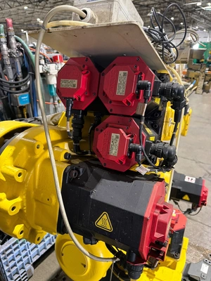 USED 2019 FANUC R-2000iC/165F + R-30iB