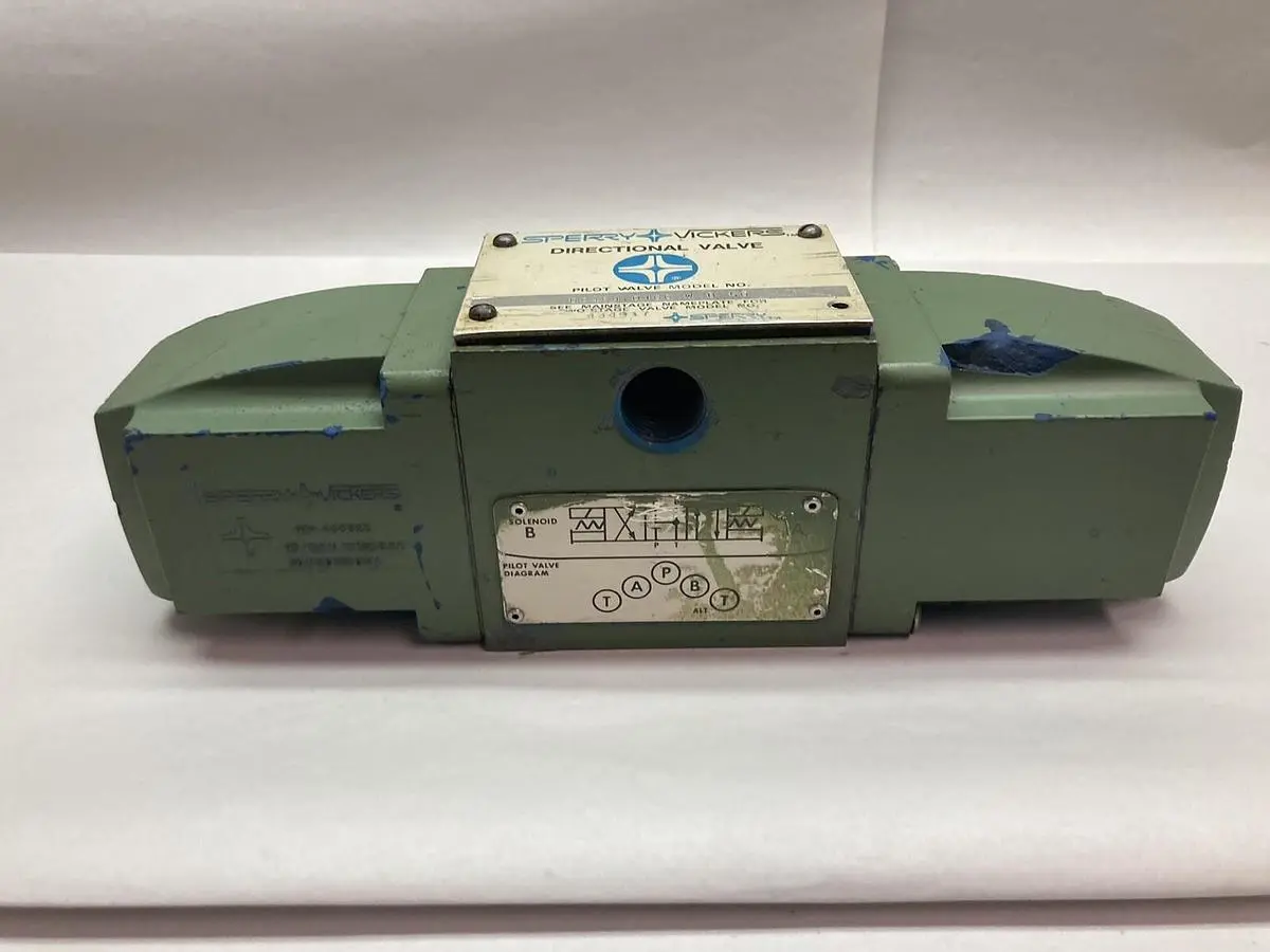Used VICKERS DG4S4-016C-W-B-50 Pump & Valve Parts Ohio US | Surplus Asset Holdings #1242155