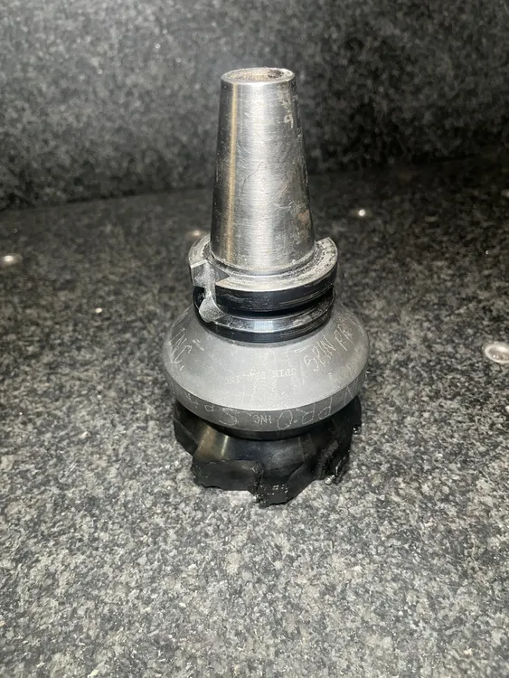 Used COMMAND BT40 Tool Holders | MachineStation #947097