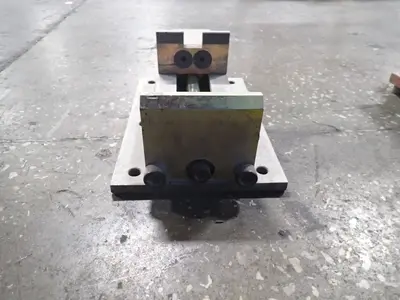 8.5" X 4.75" Vise