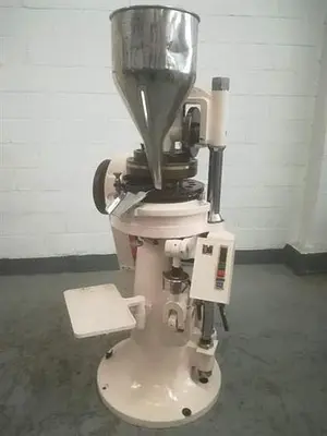 Cadmach model CMD3 16 station tablet press