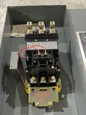 USED ALLEN-BRADLEY SER. B MAGNETIC MOTOR CONTROLLER SIZE 4 NEMA TYPE 1