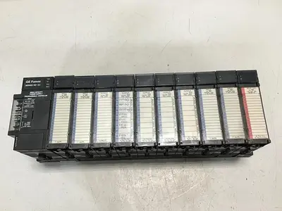 USED FANUC IC693PWR330D SYSTEM