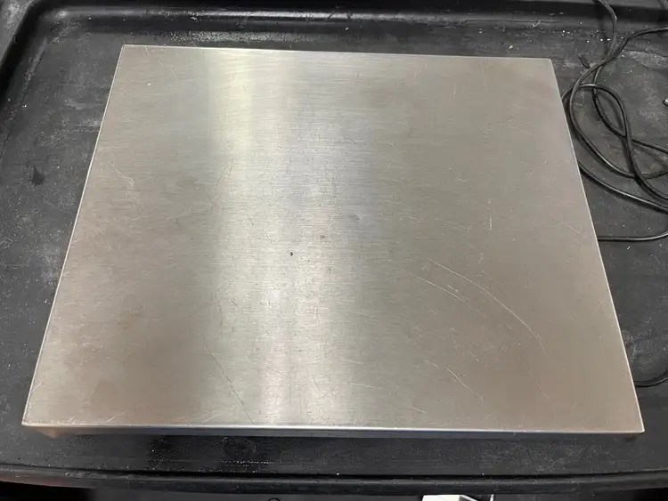 Used Toledo Used Mettler Toledo AM5010 30lb x 0.01lb POS Checkout Bench Scale Food Scales Illinois US | Falcon Restaurant Supply #1376442
