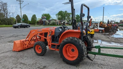 USED 2013 KUBOTA L3560