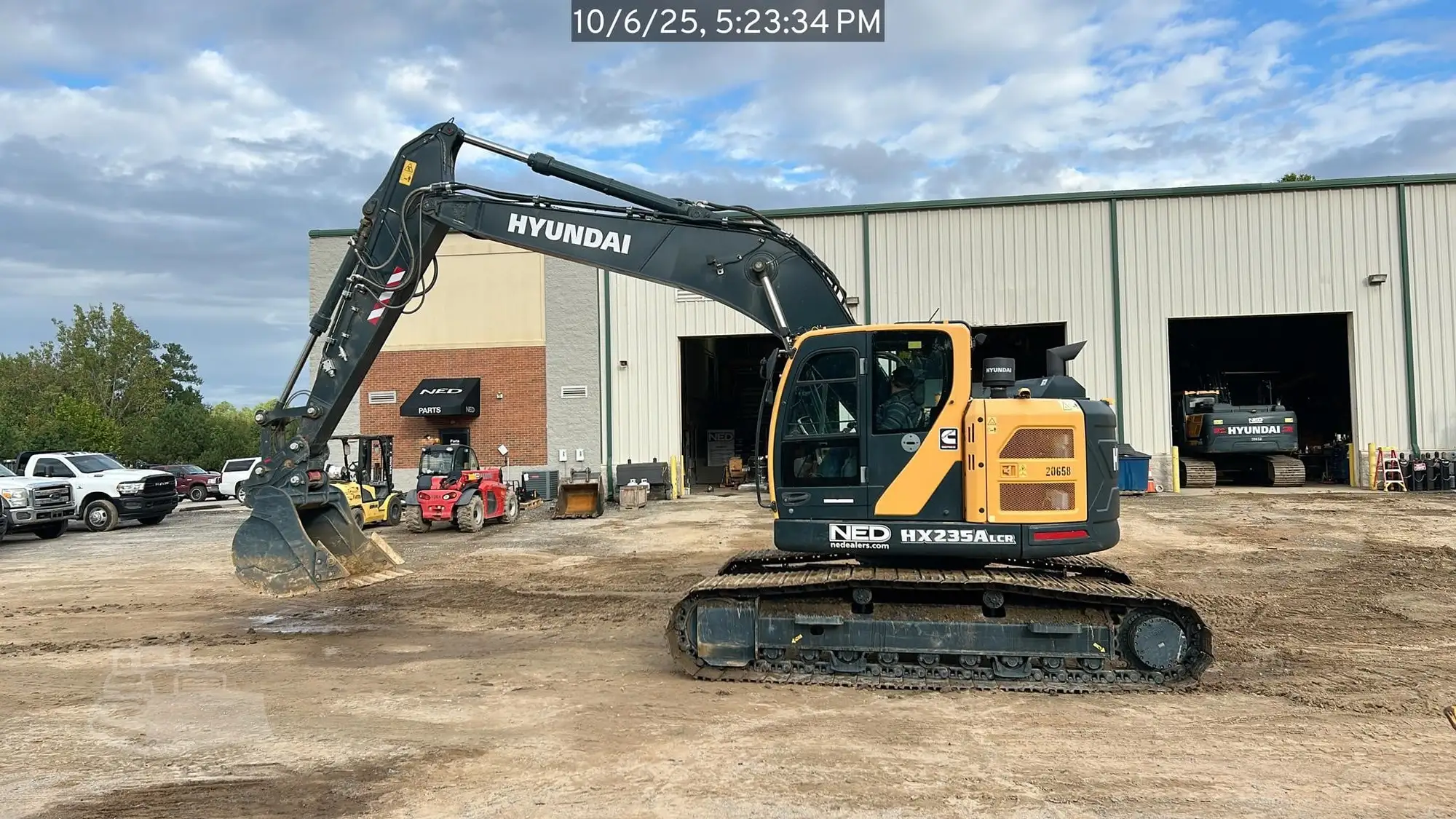 Used 2023 HYUNDAI HX235A LCR Crawler Excavators North Carolina US | National Equipment Dealers #1422316
