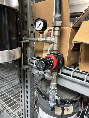 Kremlin "Airmix 20C100" Paint Mixer