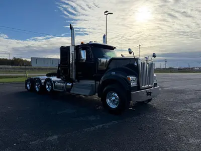 2024 KENWORTH W990 Float Tractor | Title Equipment & Recreation Inc. (6)