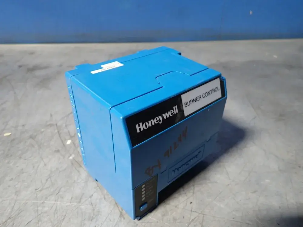 USED HONEYWELL RM7890A1015