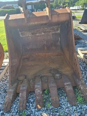 Used 2016 CASE CX300D EXCAVATOR BUCKET Earth Buckets Maine US | Beauregard Equipment #1511460