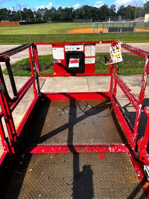 Used 2016 MEC 4069RT ROUGH TERRAIN SCISSOR LIFT Scissor Lifters Alberta CA | Adcock Equipment #1498443