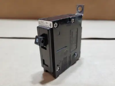 Used CUTLER-HAMMER BAB1015 Circuit Breakers British Columbia CA | Lenmark #1743296
