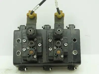 A239SS-120-A IR ARO Pneumatic Solenoid Air Control 2 Valve Manifold Block 1/2"