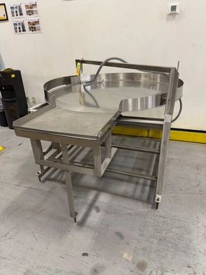 Used _UNKNOWN_ _UNKNOWN_ Accumulation Tables Rhode Island US | Federal Equipment Company #1347724