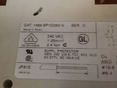 USED Allen-Bradley 1492-SP1C030-N