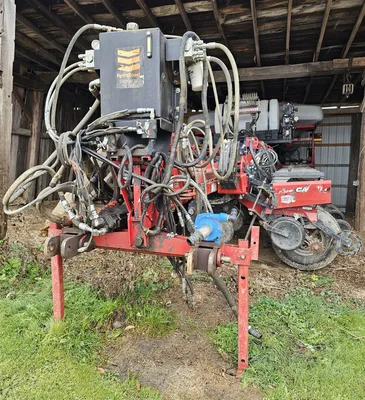 CASE IH 1250 Planters | Iron Listing (4)