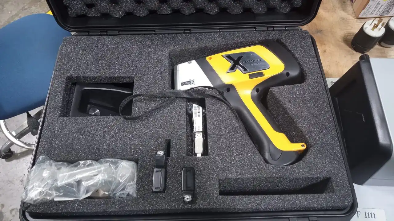 USED 2013 OLYMPUS DP-6500-CC DELTA PREMIUM HANDHELD XRF ANALYZER