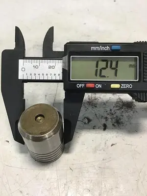 USED VICKERS 25-D10-30