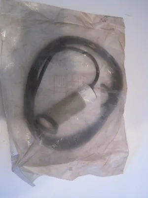NEW ALLEN BRADLEY 871C-N15R30 PROXIMITY SWITCH 871CN15R30