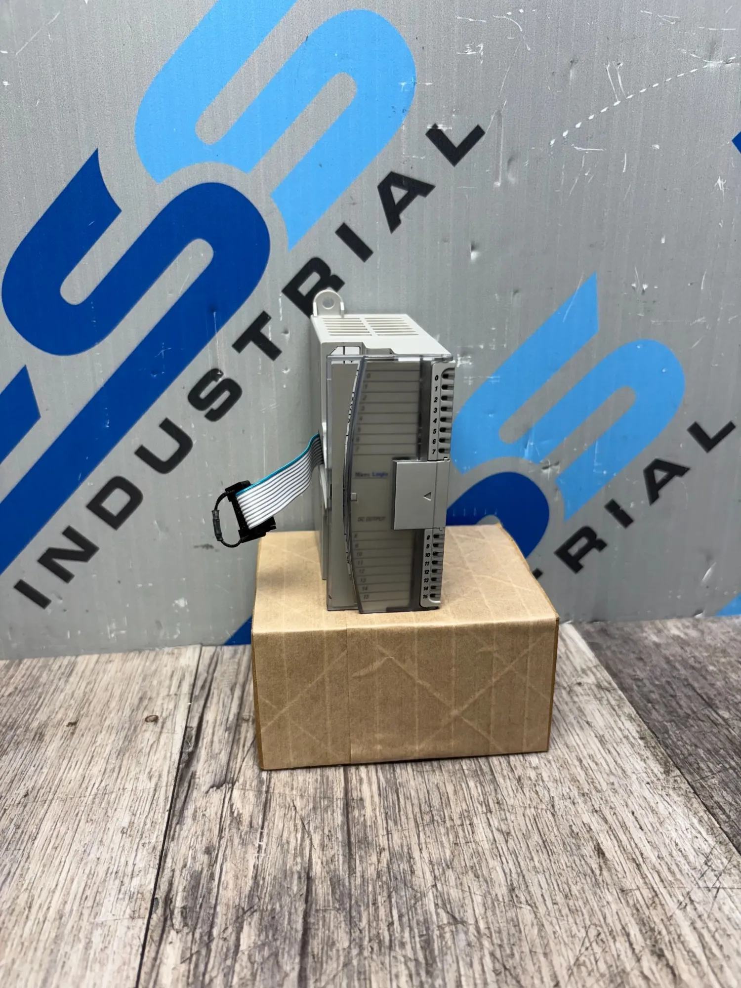 USED ALLEN BRADLEY 1762-OB16 SER A REV C